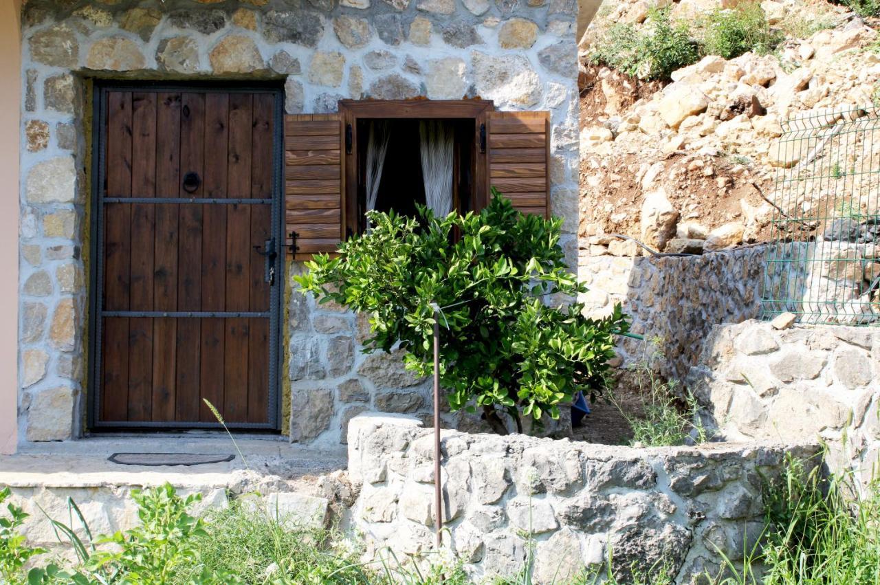 Holiday Home Gazevic Virpazar Esterno foto